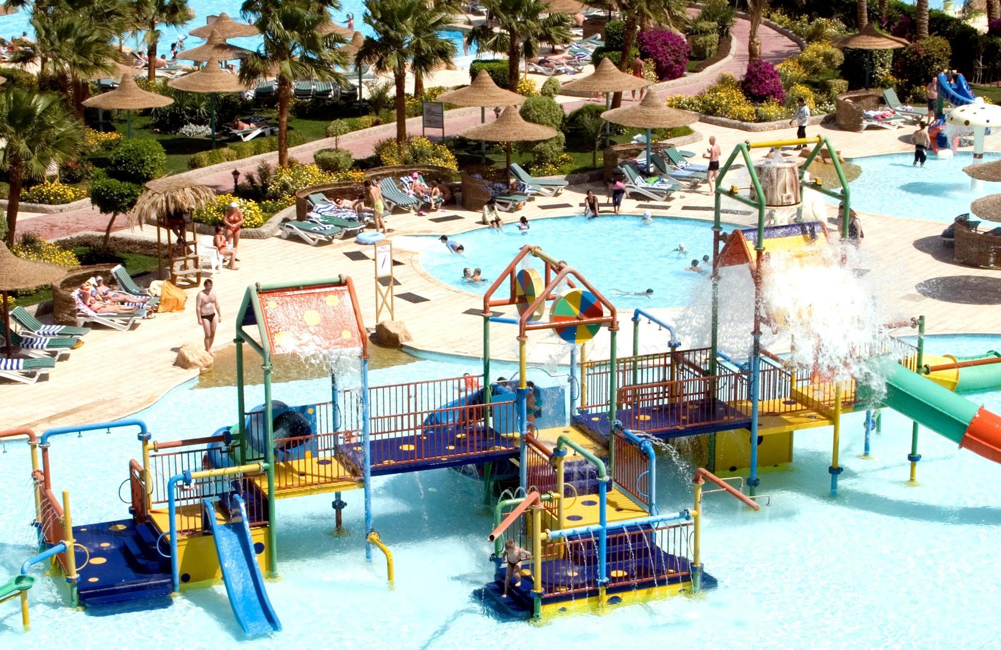 Titanic Aqua Park Resort - Families And Couples Only 洪加達 外观 照片